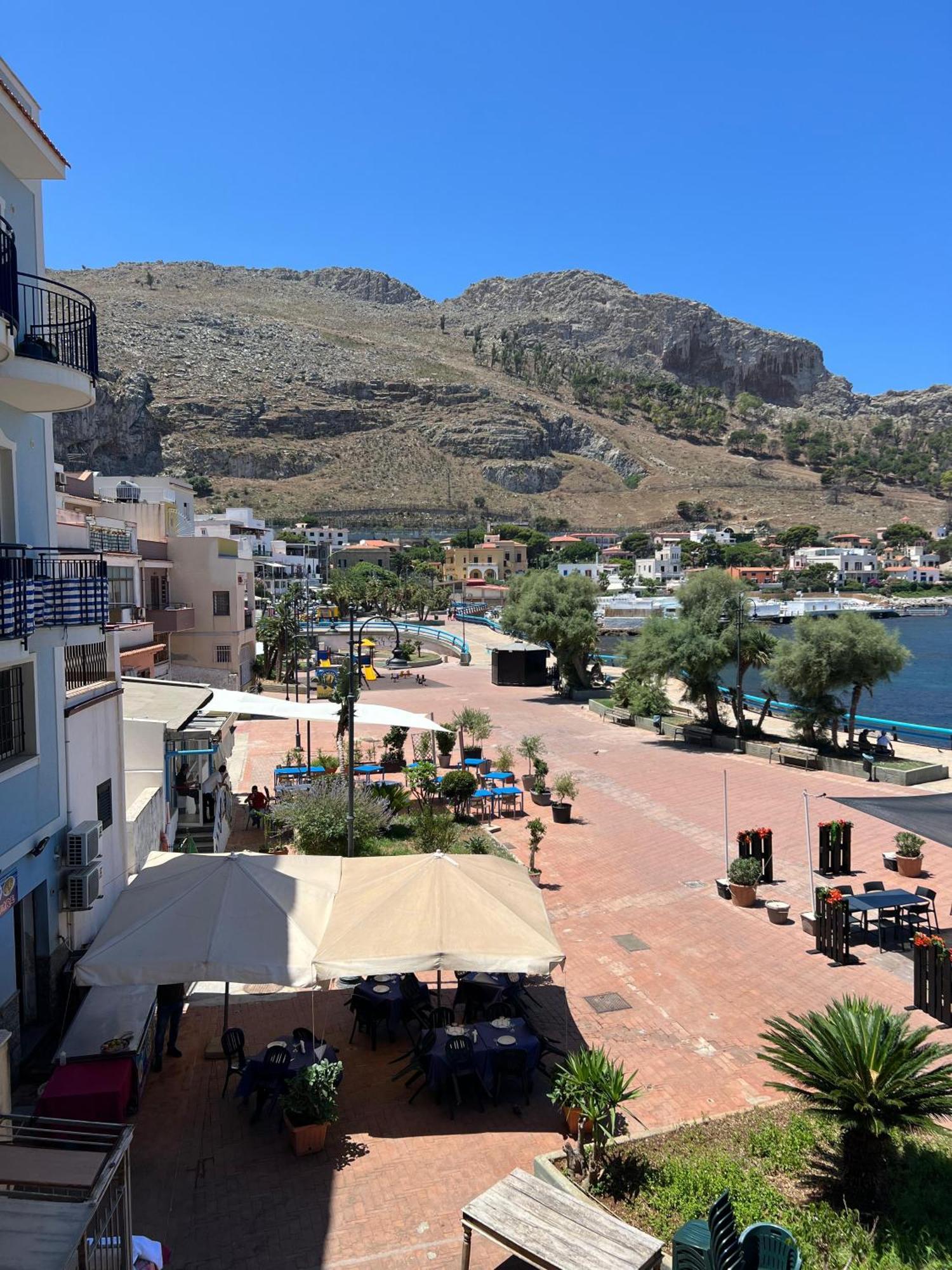La Piazzetta A Mare Holiday House สเฟอร์ราคาวาลโล ภายนอก รูปภาพ