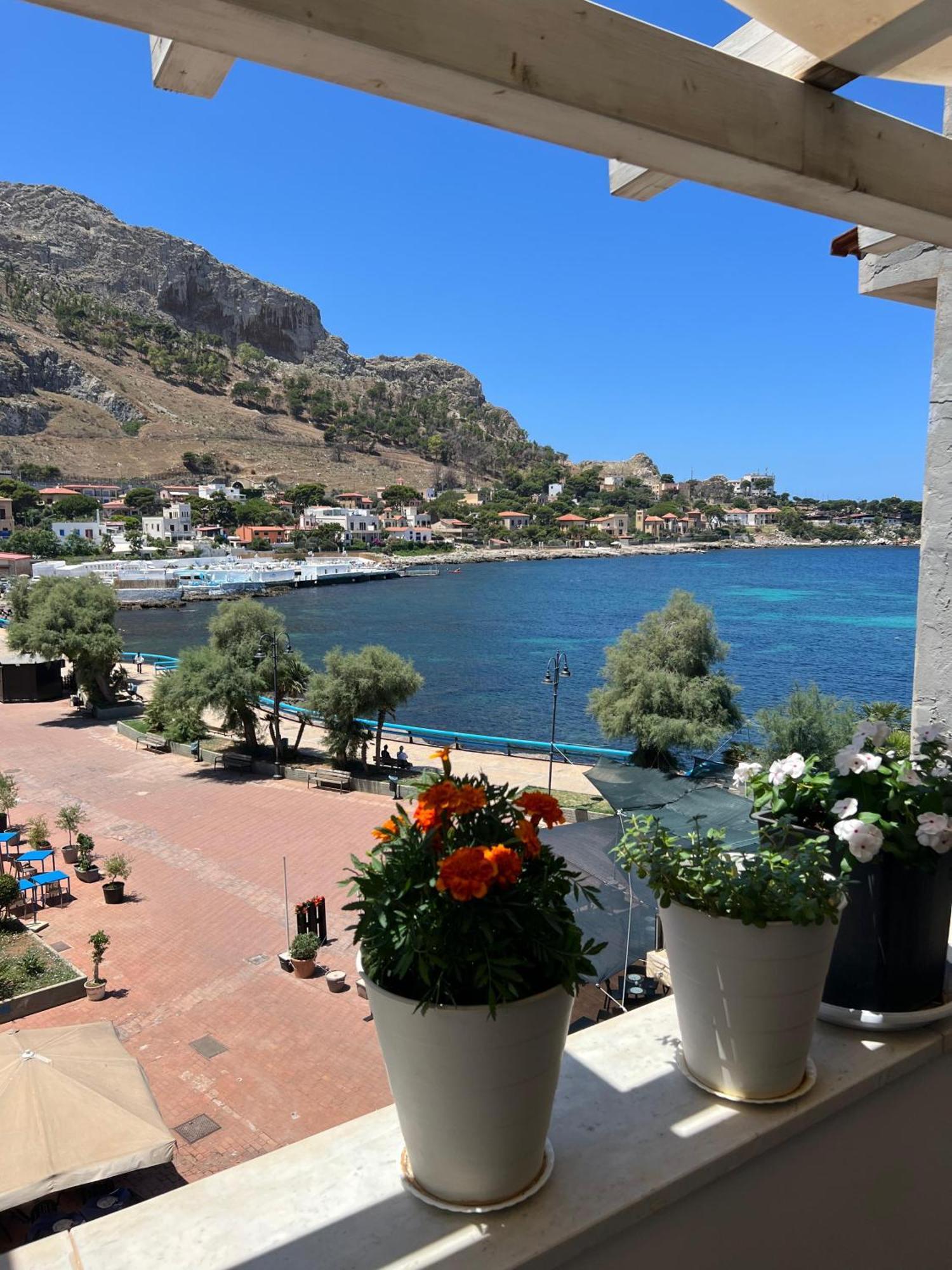 La Piazzetta A Mare Holiday House สเฟอร์ราคาวาลโล ภายนอก รูปภาพ